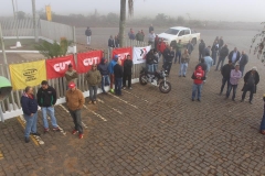 14238091_317379875280745_4288401466518548125_n